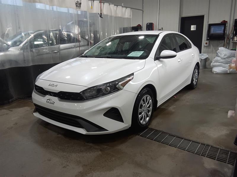 kia Forte 2022 - 27