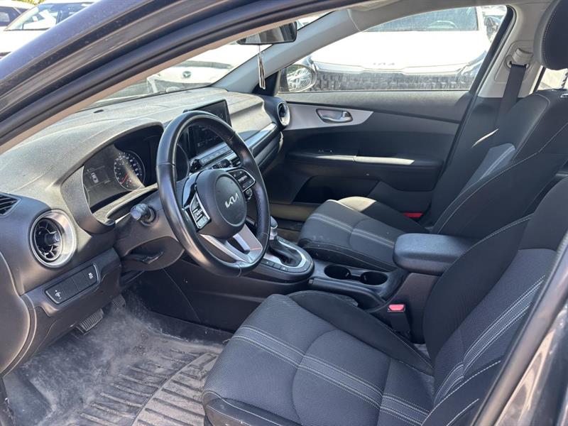kia Forte 2023 - 11
