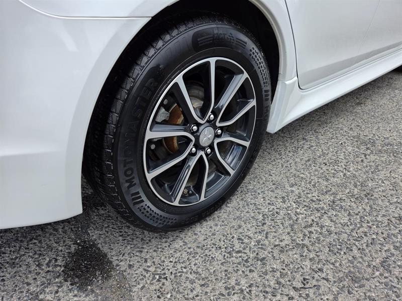 mitsubishi Lancer 2017 - 8