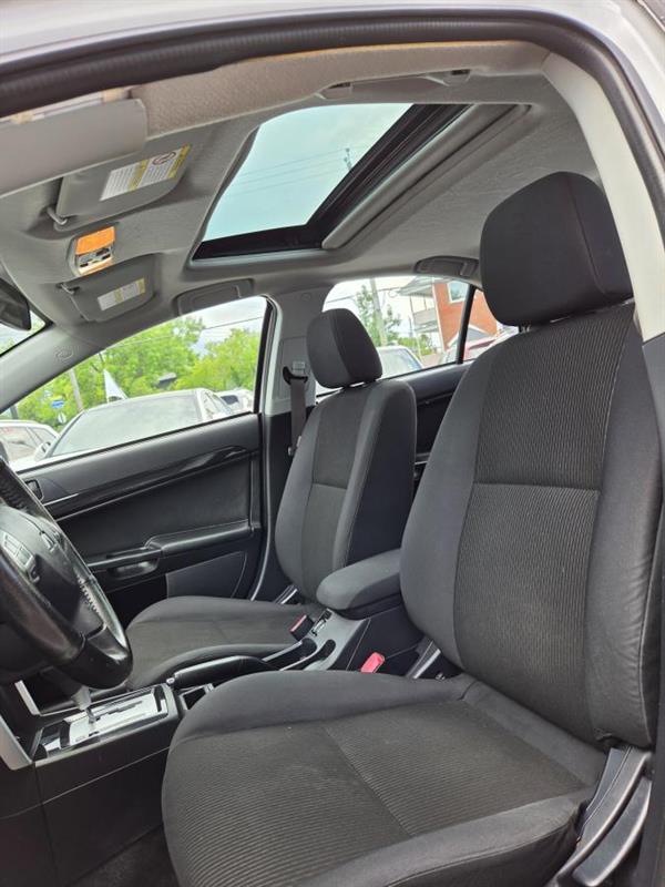 mitsubishi Lancer 2017 - 16