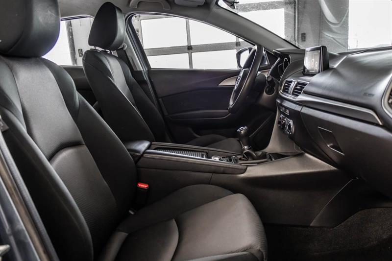 mazda Mazda3 2018 - 29