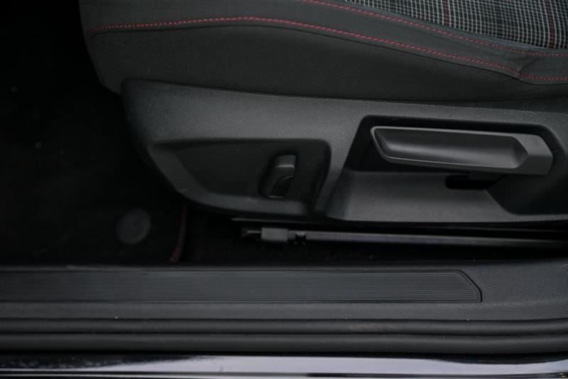 volkswagen Golf GTI 2024 - 12
