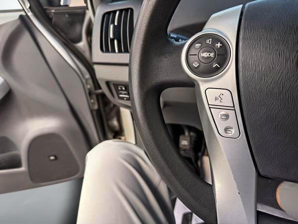 toyota Prius 2011 - 17