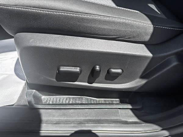 ford Escape 2019 - 11