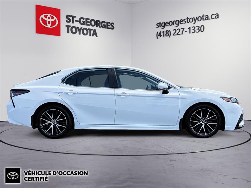 toyota Camry Hybrid 2023 - 12