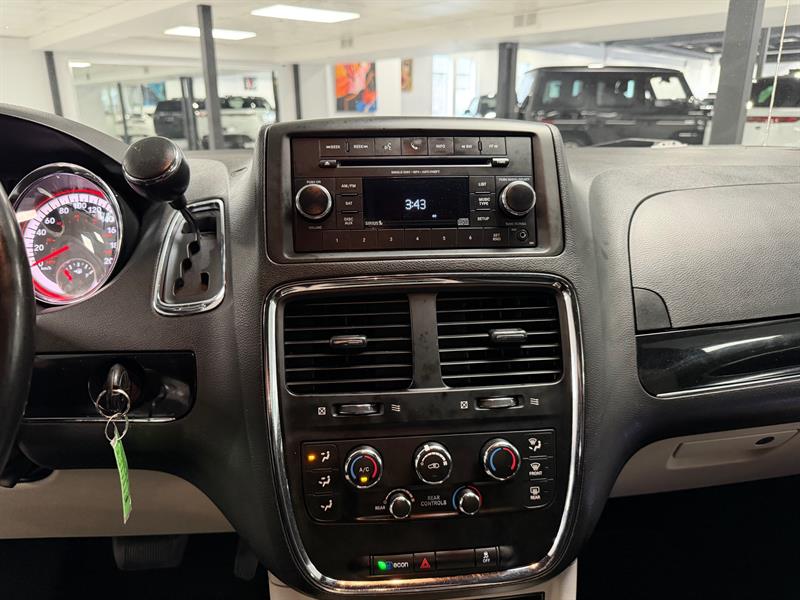dodge Grand Caravan 2016 - 23