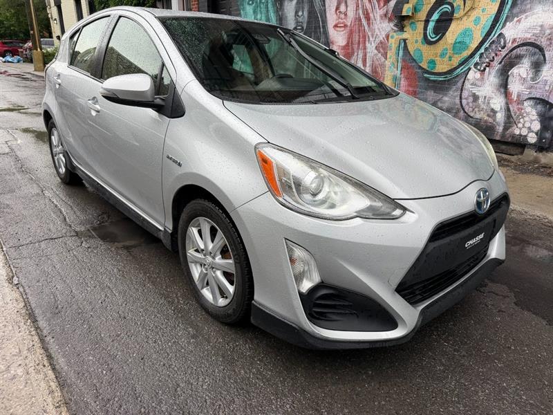 toyota Prius c 2017 - 2
