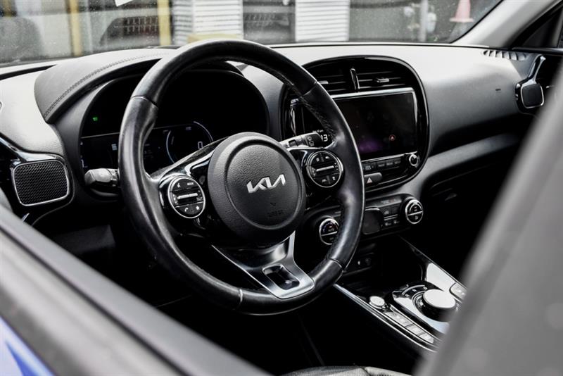 kia Soul EV 2023 - 12