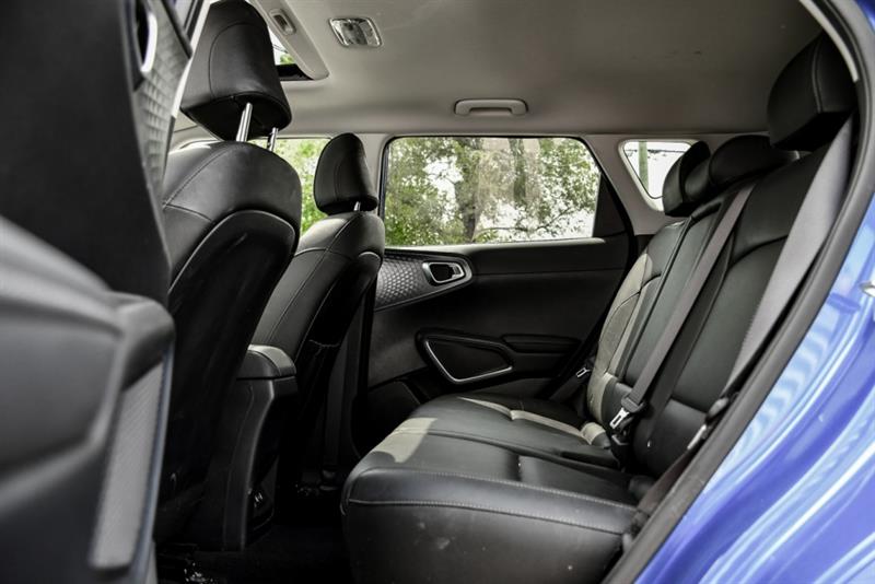 kia Soul EV 2023 - 14