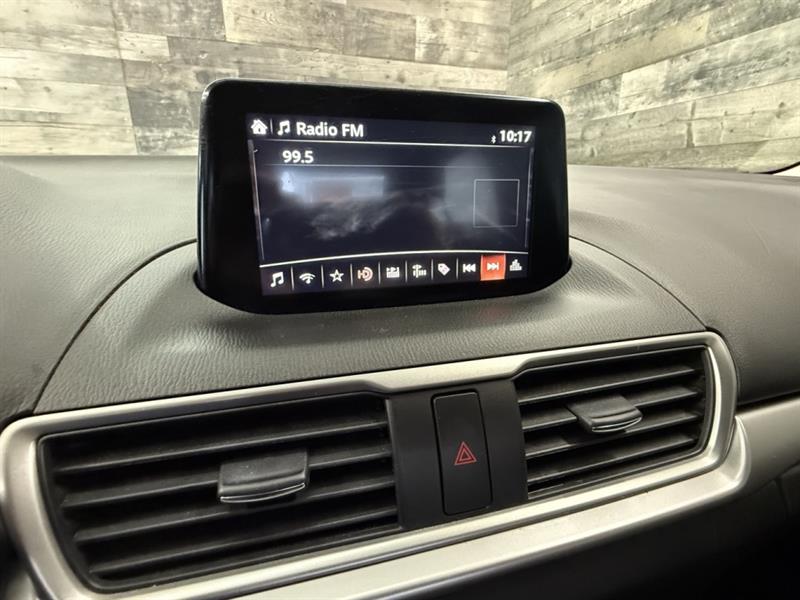 mazda Mazda3 2017 - 12