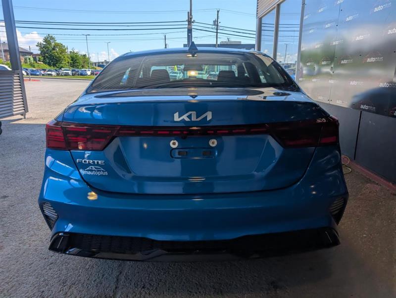 kia Forte 2022 - 9
