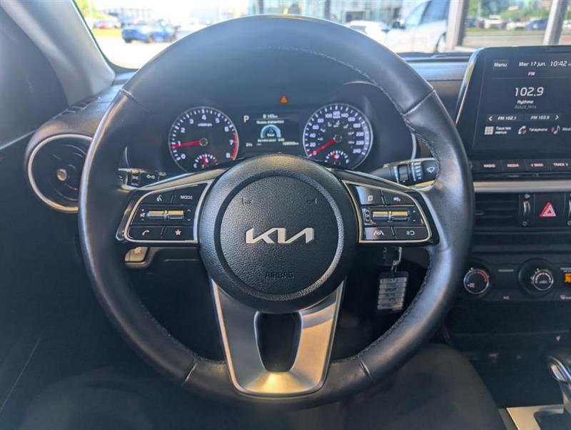 kia Forte 2022 - 16