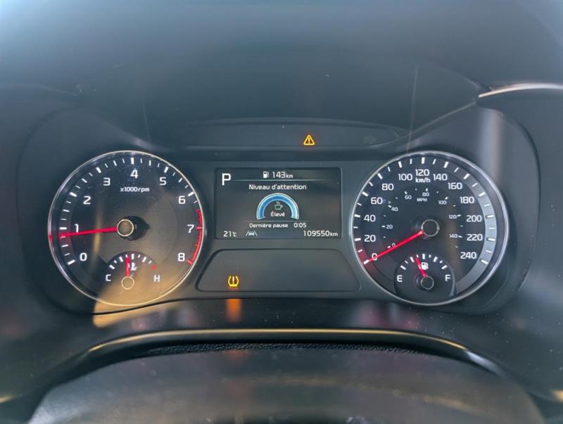 kia Forte 2022 - 19
