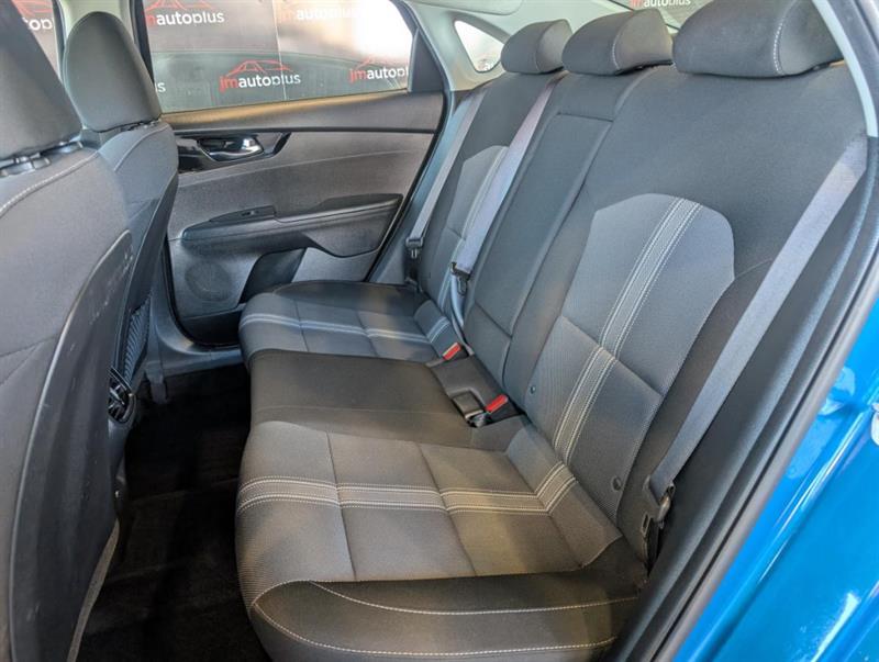 kia Forte 2022 - 27