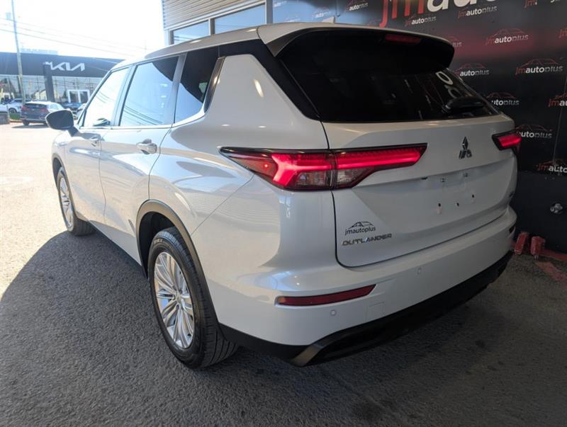 mitsubishi Outlander 2023 - 11