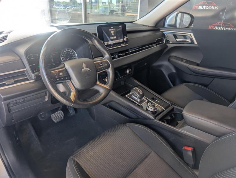 mitsubishi Outlander 2023 - 13