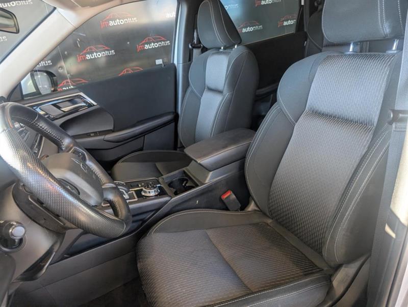 mitsubishi Outlander 2023 - 14