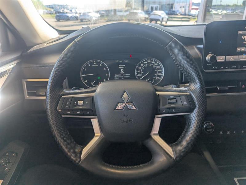 mitsubishi Outlander 2023 - 16