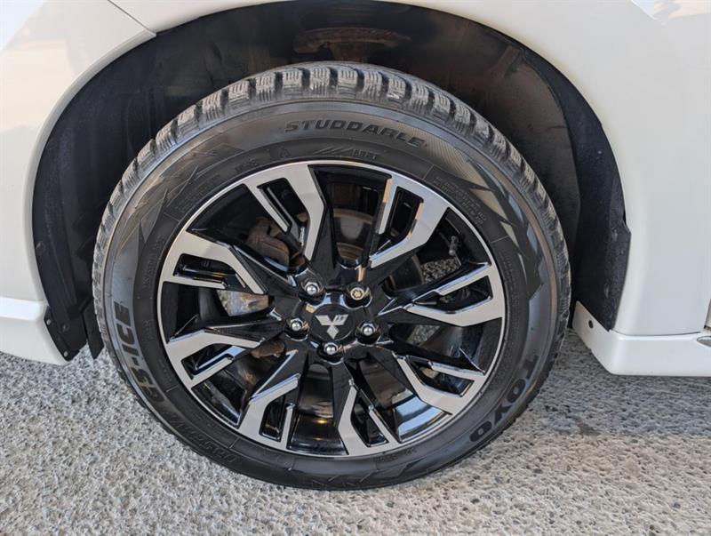 mitsubishi Outlander PHEV 2018 - 33