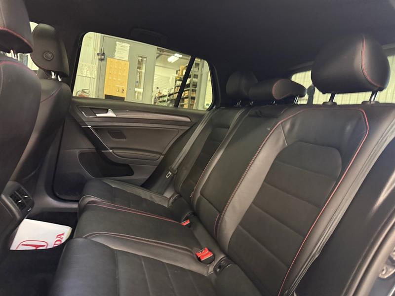 volkswagen Golf GTI 2018 - 27