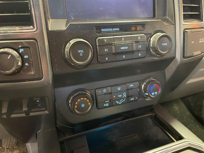 ford Super Duty F-350 à roues arrière simples 2022 - 13