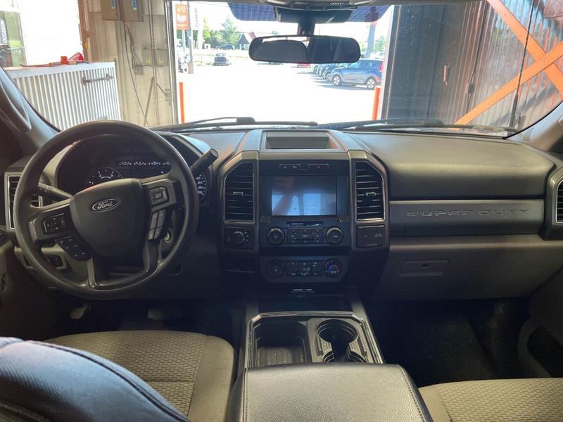 ford Super Duty F-350 à roues arrière simples 2022 - 10
