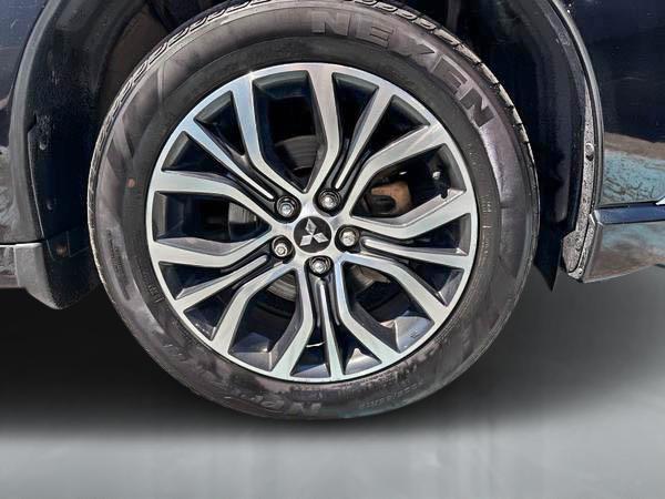 mitsubishi Outlander rechargeable 2018 - 10