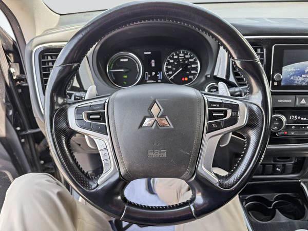 mitsubishi Outlander rechargeable 2018 - 17