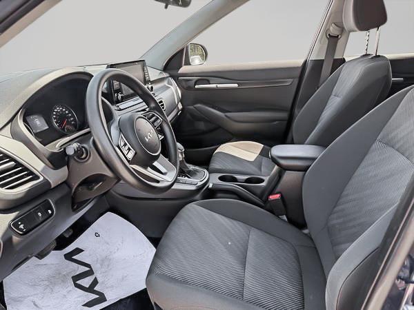 kia Seltos 2023 - 12