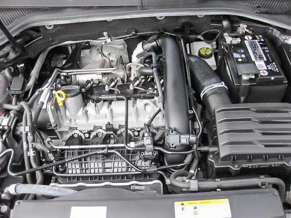 volkswagen Golf 2020 - 23