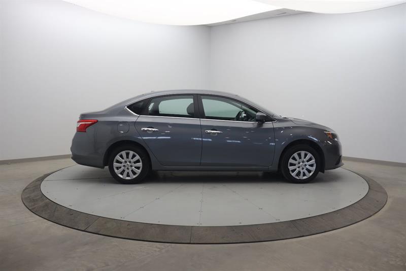 nissan Sentra 2019 - 3