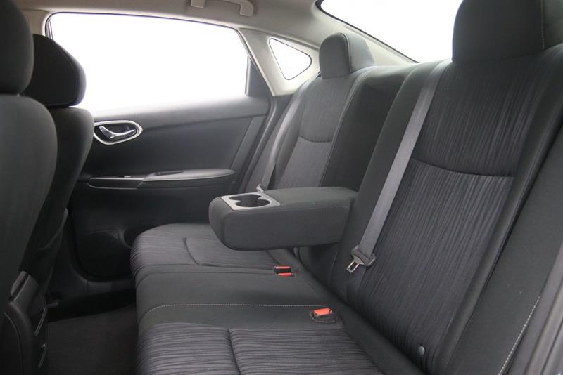 nissan Sentra 2019 - 8