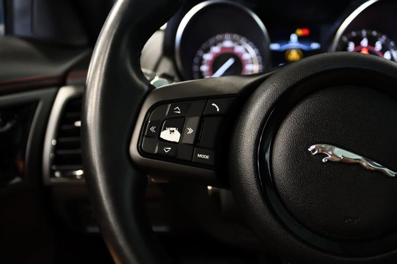 jaguar F-TYPE 2017 - 29