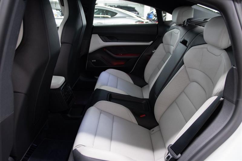 porsche Taycan 2021 - 17