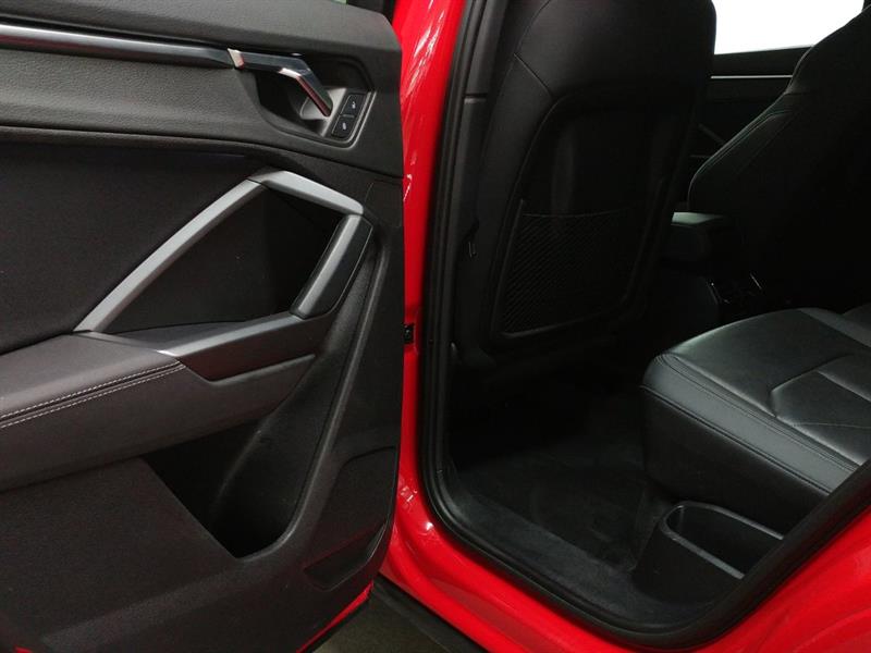 audi Q3 2021 - 9