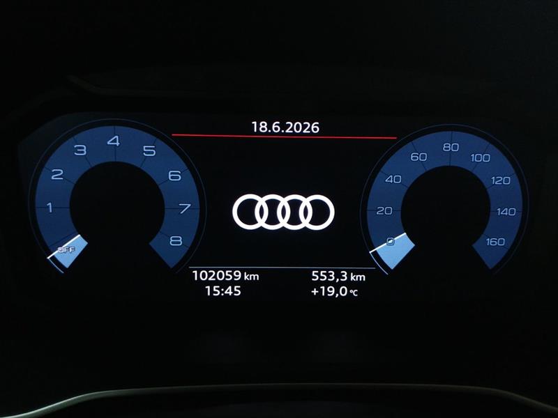 audi Q3 2021 - 13