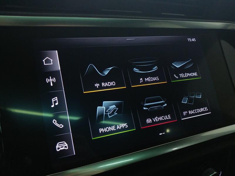 audi Q3 2021 - 14