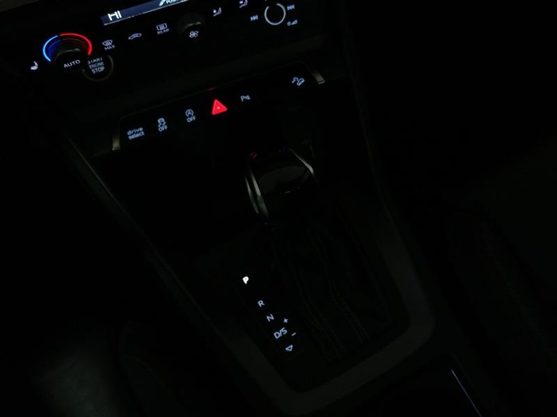 audi Q3 2021 - 16
