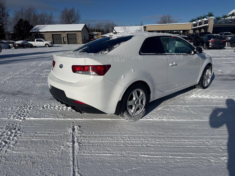 kia Forte Koup 2013 - 4