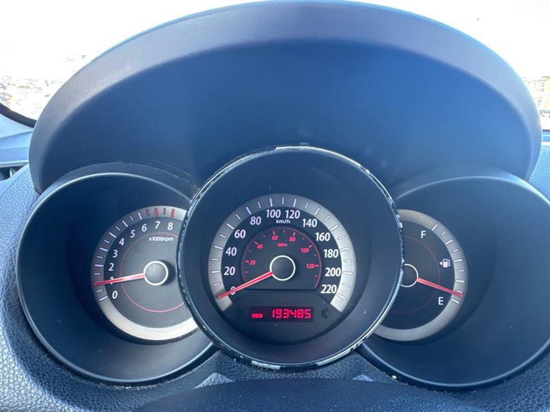 kia Forte Koup 2013 - 11