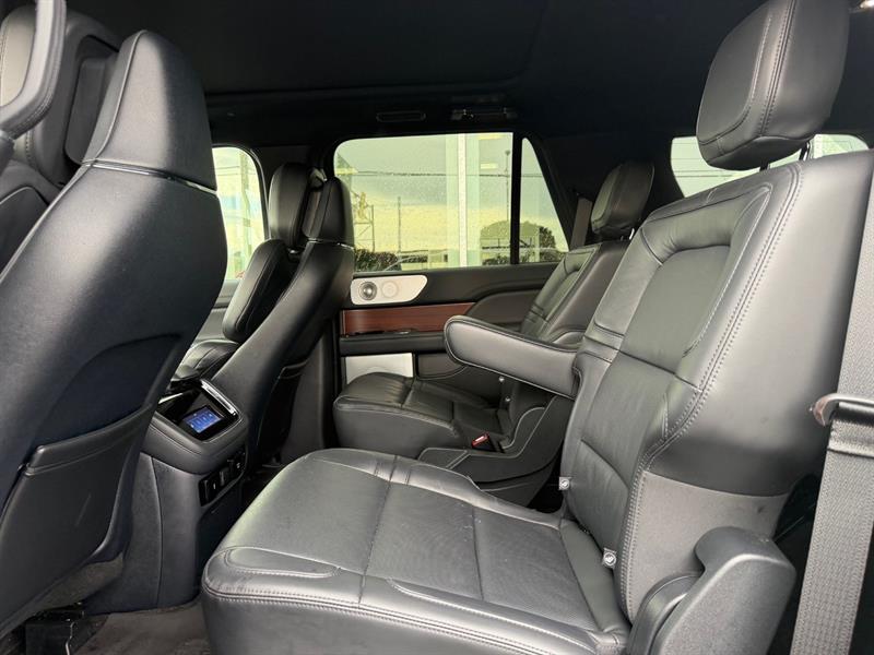 lincoln Navigator 2023 - 13