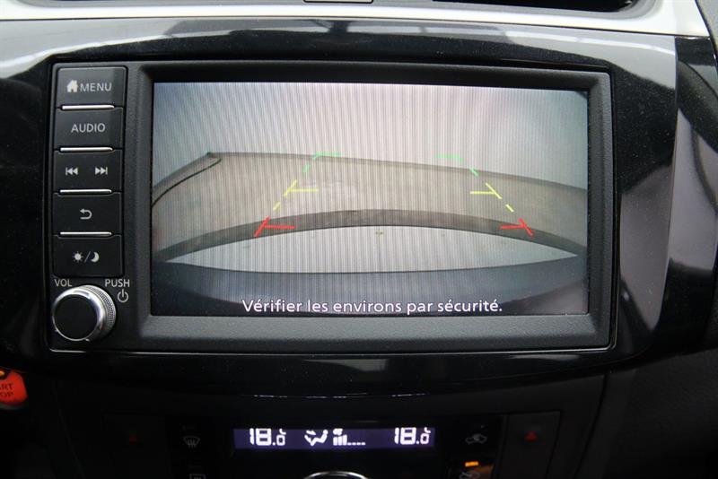 nissan Sentra 2019 - 12