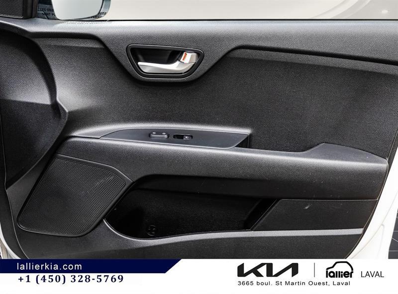 kia Rio 5 portes 2023 - 16