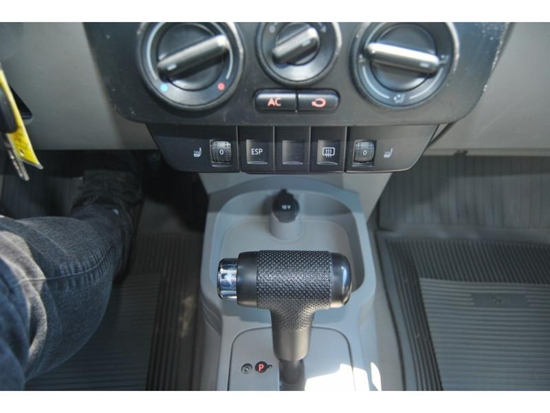 2007 Volkswagen Beetle - Image 25