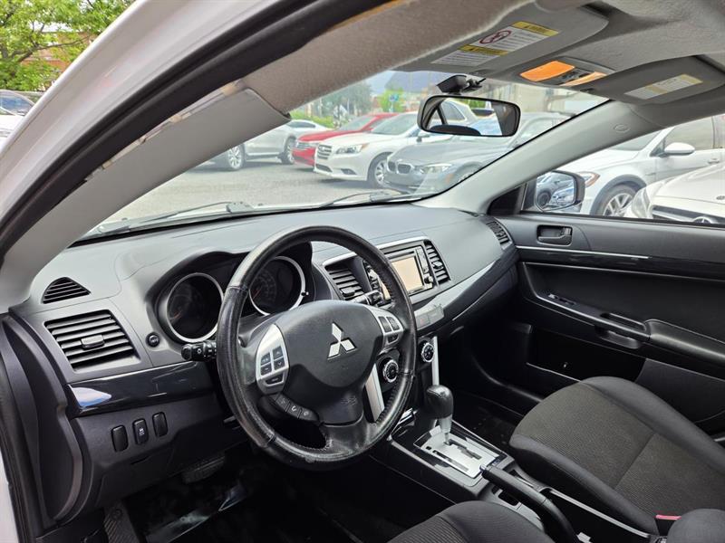 mitsubishi Lancer 2017 - 15