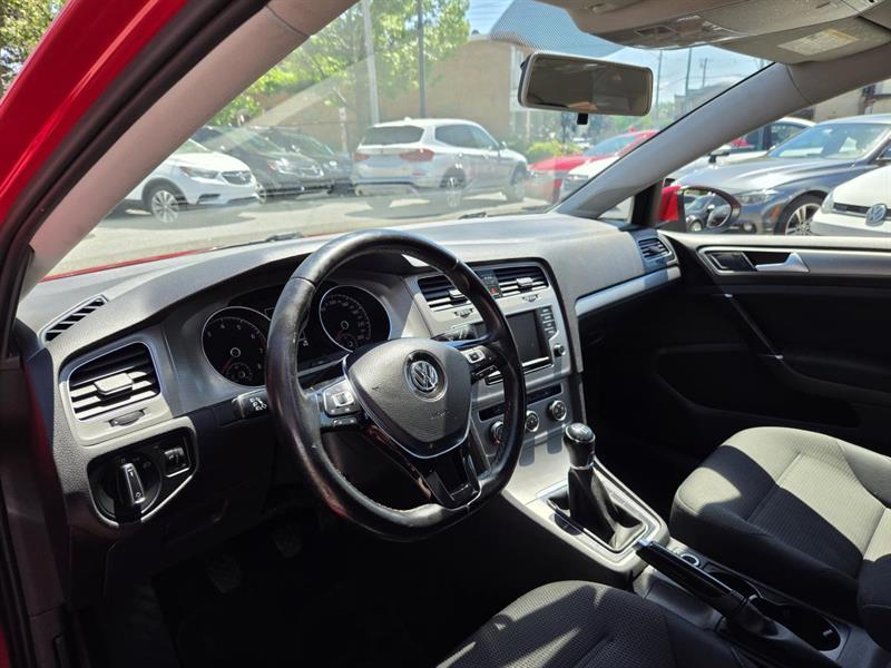 2017 Volkswagen Golf - Image 15
