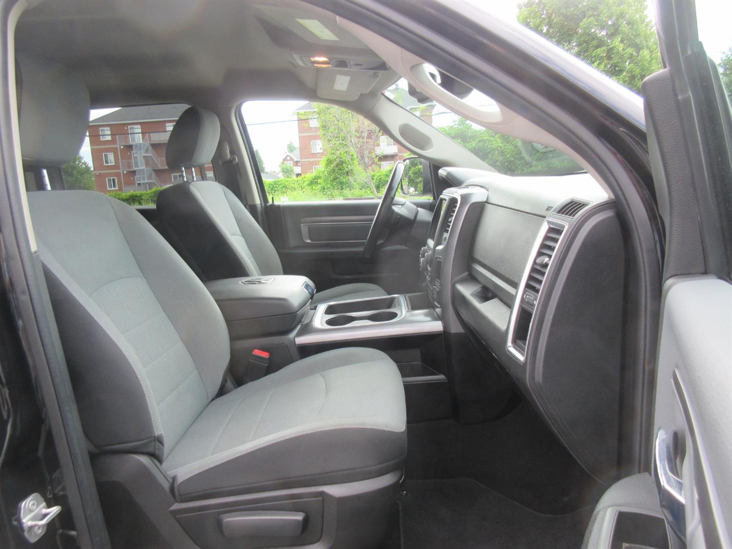 ram 1500 Classic 2022 - 25
