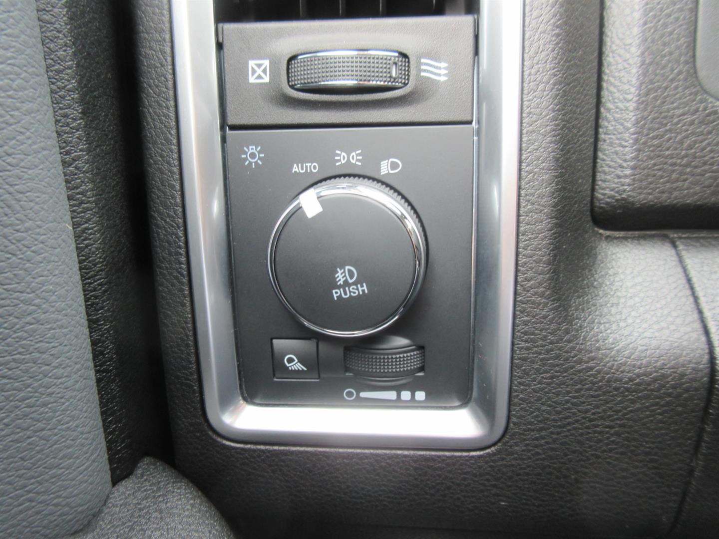 ram 1500 Classic 2022 - 28