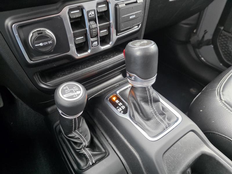 jeep Wrangler 2022 - 12