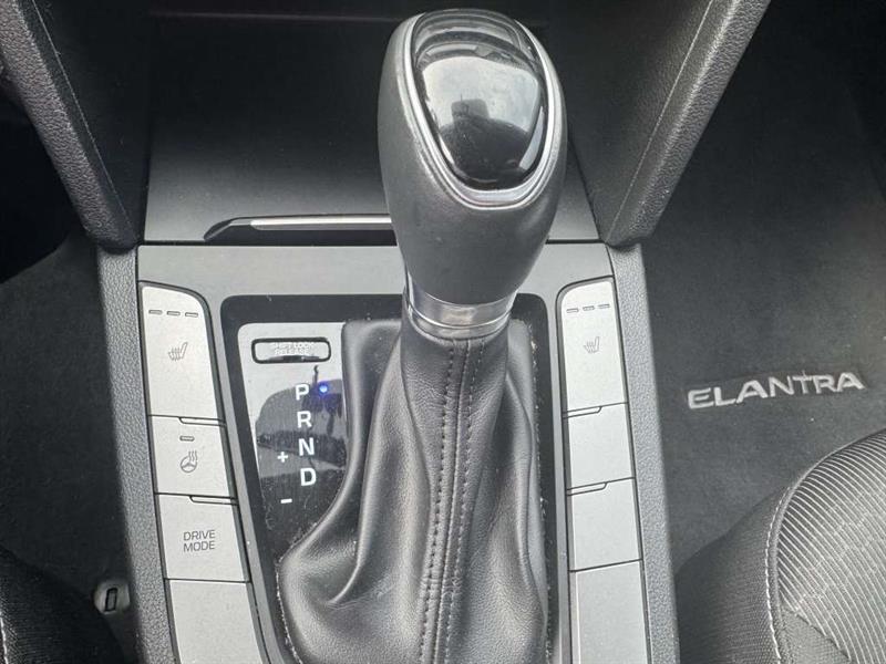 hyundai Elantra 2018 - 12